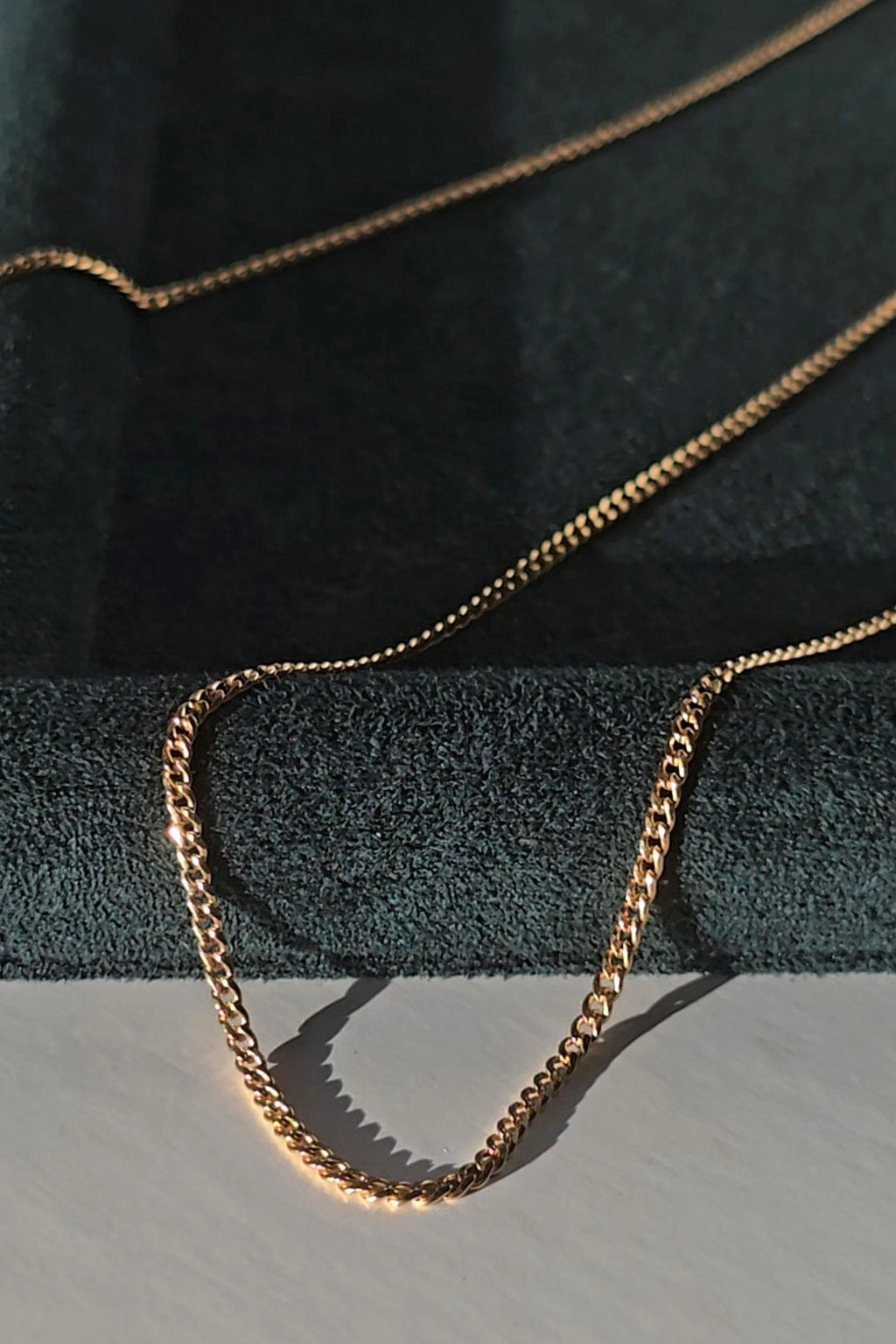 Additional view of OLANTI's Jonee chain for personalized jewelry