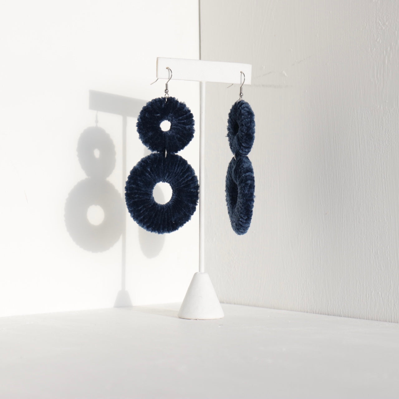 OlaNti Velvet Kaarlo statement earrings – handcrafted double-circle velvet earrings with a plush, textured finish. Navy