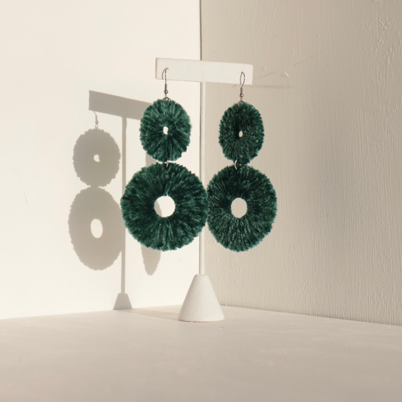 OlaNti Velvet Kaarlo statement earrings – handcrafted double-circle velvet earrings with a plush, textured finish. Green